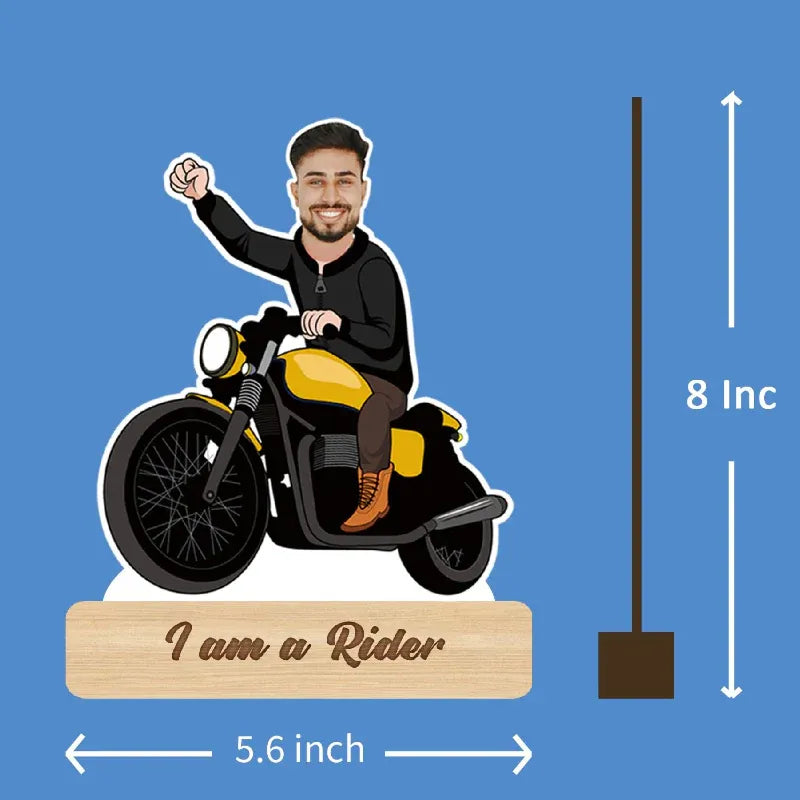 Figurine of a man on a motorcycle with dimensions indicated on a blue background